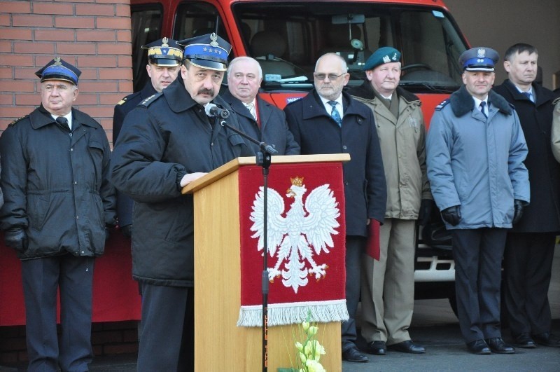 Strażacy z komendy powiatowej w końcu doczekali się nowego...