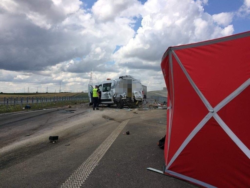 Wypadek na obwodnicy Suwałk. Makabryczna tragedia pod Suwałkami. Zginęło dwóch budowlańców potrąconych przez samochód ciężarowy [24.07.2019]