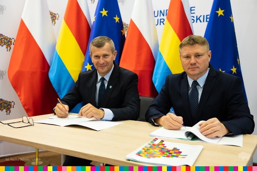 Dzięki podpisaniu przez burmistrza Krzysztofa Gołaszewskiego...