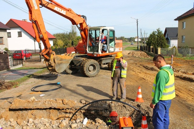 W ramach projektu wybudowano 122 km kanalizacji. Ponadto w Szymiszowie samorząd wymienił ponad 13 kilometrów sieci wodociągowej. Rury azbestowe zostały zastąpione plastikowymi.