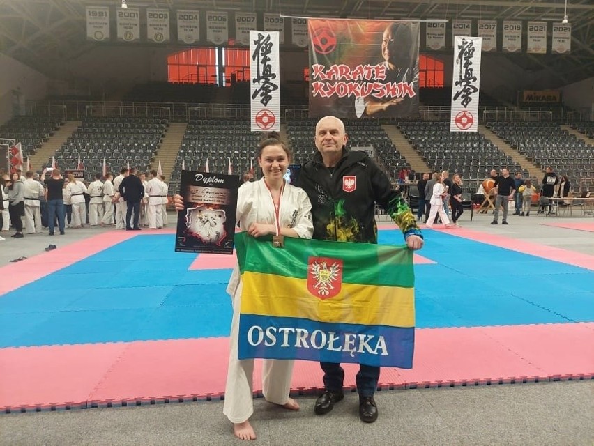 Ostrołęka. Beata Opęchowska Mistrzynią Polski Seniorów w Karate Kyokushin. 2.04.2022. Zdjęcia
