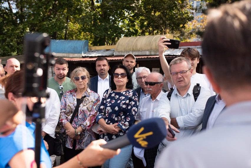 Kupcy zarzucają prezydentowi Rzeszowa brak rozmów na temat przyszłości placu Balcerowicza [ZDJĘCIA, WIDEO]