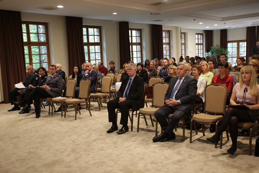 O dopalaczach nauczycielom i pedagogom szkół...