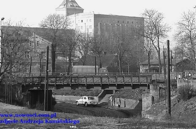 Młyny i stary wiadukt przy ul. Kościuszki pod koniec lat 60....