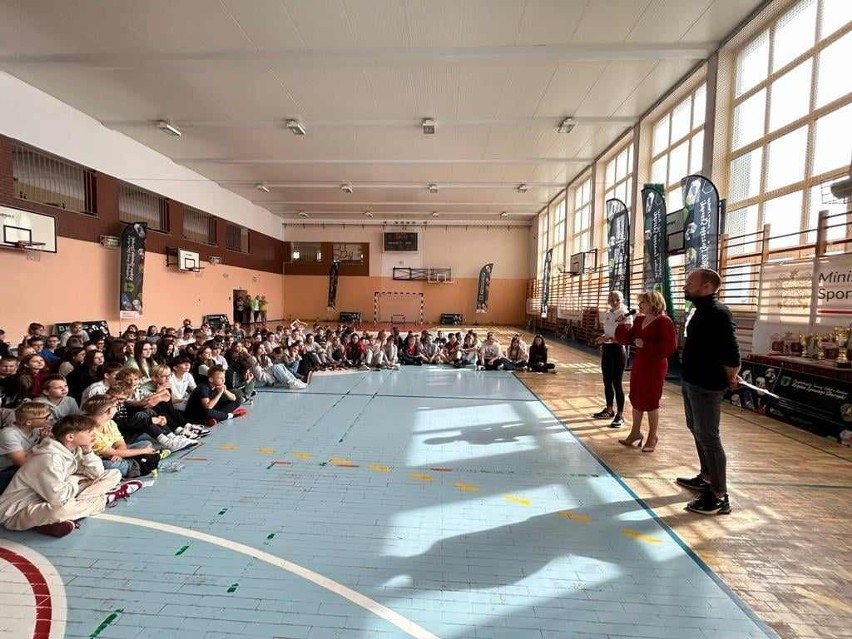 W Świętokrzyskim Turnieju Szkół o Puchar księdza Ignacego Skorupki w Daleszycach wzięło udział 150 dzieci