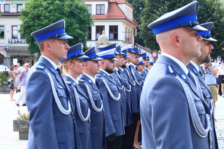 Dzięki kobietom, które wstępują w jej szeregi myślenicka policja ma coraz piękniejsze oblicze 