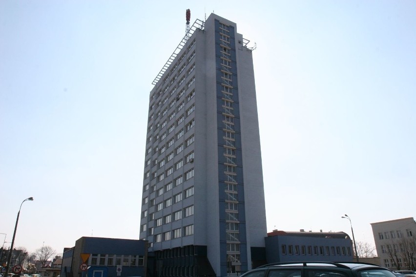 Budynek Urzędu Miasta i Izby Skarbowej - ma 55 metrów