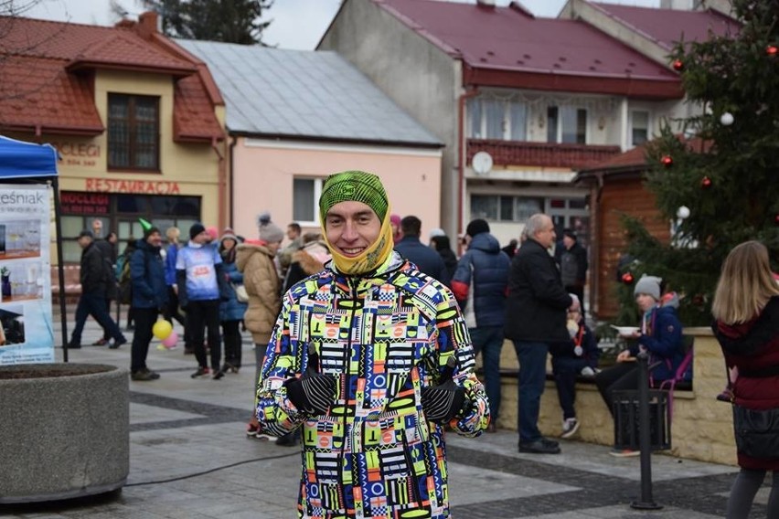 Juventa Kobex najlepsza, a LKB Rudnik drugi w  sylwestrowych biegach w Szydłowie