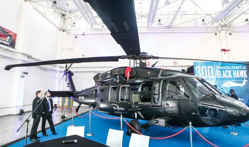 Black Hawk 300 kabina wyprodukowana przez PZL Mielec.