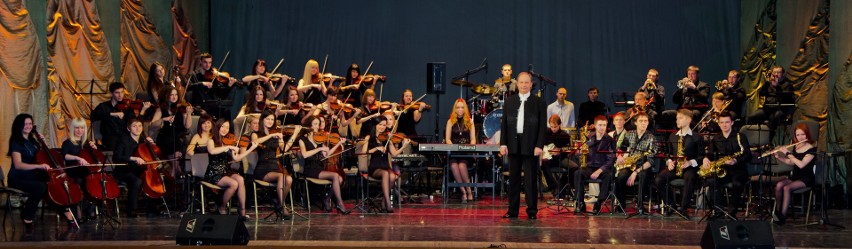 Symfoniczna Orkiestra Estradowa z Mińska w ramach V...