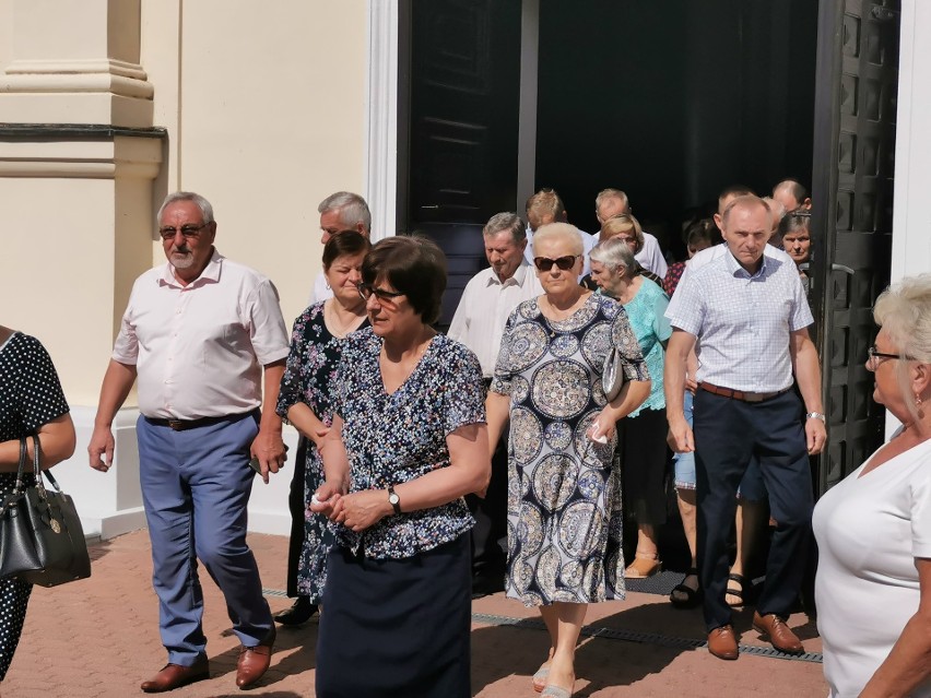 Czyżew. Tłumy na dożynkach gminno-parafialnych. Podczas uroczystości oddano do użytku dwie nowe drogi [ZDJĘCIA]