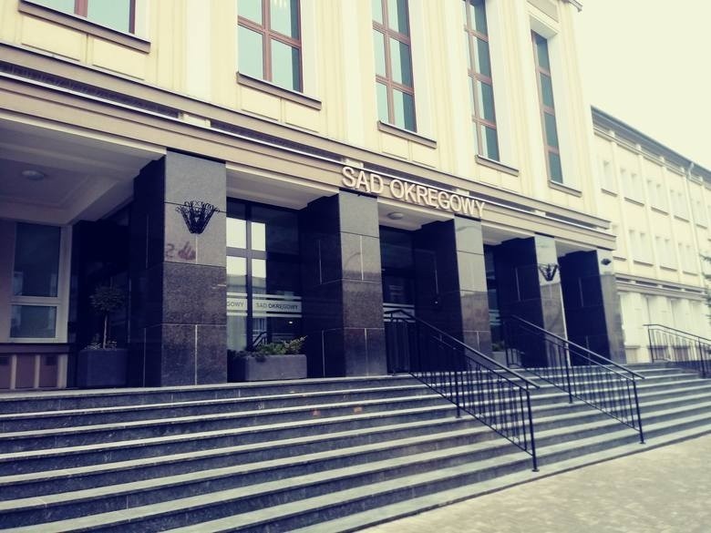 Białystok. Sąd przyznał 400 tys. zł zadośćuczynienia dzieciom represjonowanego działacza AK. Potomkowie żądali 10 mln złotych