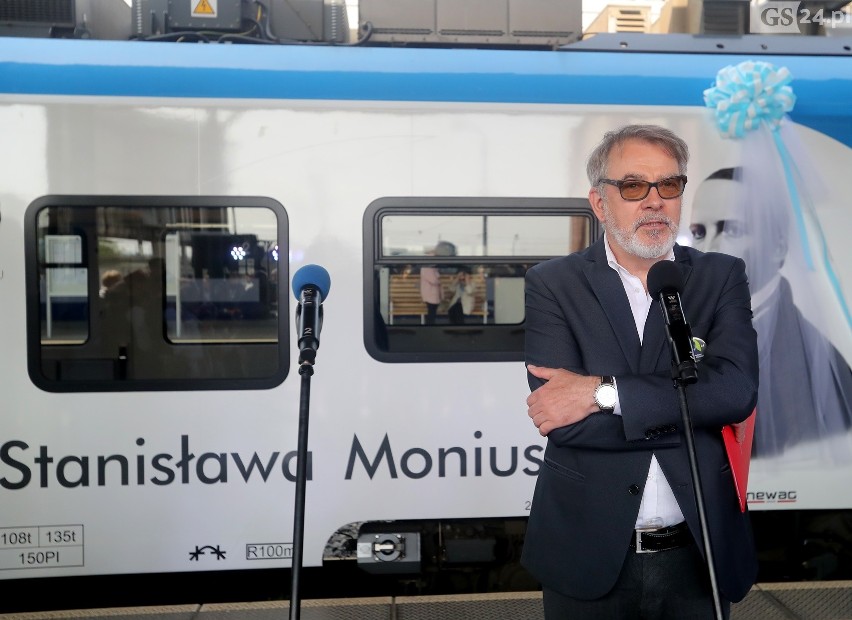 Pociąg "Stanisław Moniuszko" odjechał ze Szczecina. Robi wrażenie! [WIDEO, ZDJĘCIA]