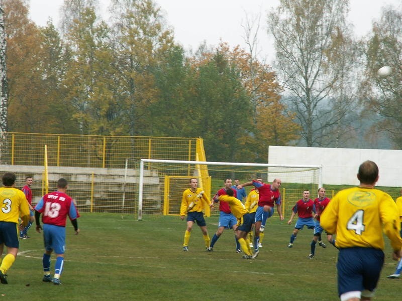 W meczu 14. kolejki IV ligi Pomorze, pilkarze Gryfa 95...