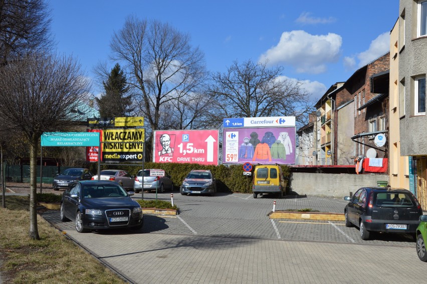 Szkaradne reklamy oraz banery, czas wreszcie nad tym zapanować 