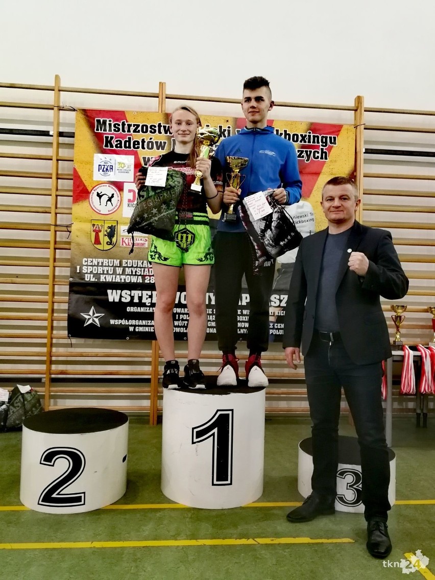 Konecczanka Wiktoria Czyżewska, zawodniczka Brawler Fight Club została mistrzynią Polski kadetek w kickboxingu (ZDJĘCIA)