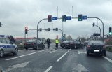 Sceny jak z filmu. Potrącił policjanta i uciekł. Padły strzały (wideo)