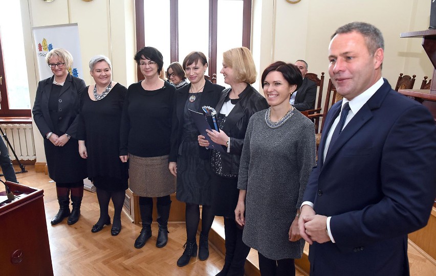 Nagridy dla oświatowych zespołów i organizatorów imprez...