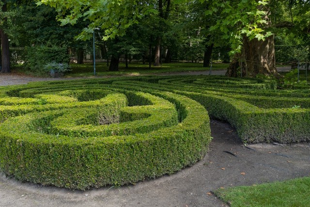 W Łódzkiem nie brakuje pięknych ogrodów i parków, dlatego warto promować je wśród turystów i miłośników przyrody.