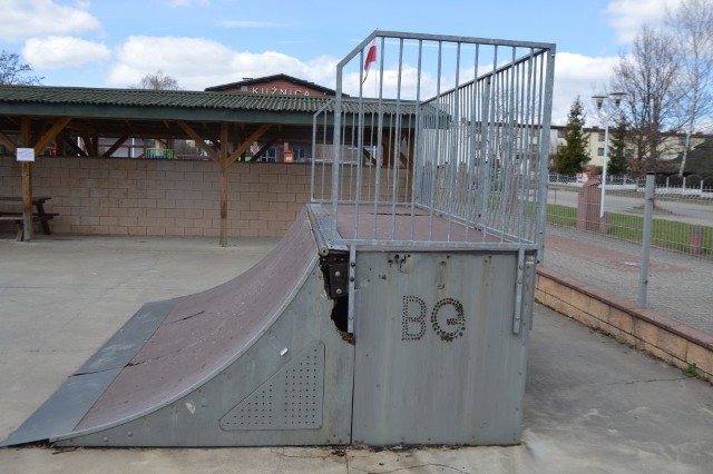 Po 12 latach funkcjonowania skatepark przy ulicy Bodzentyńskiej w Suchedniowie kończy działalność.