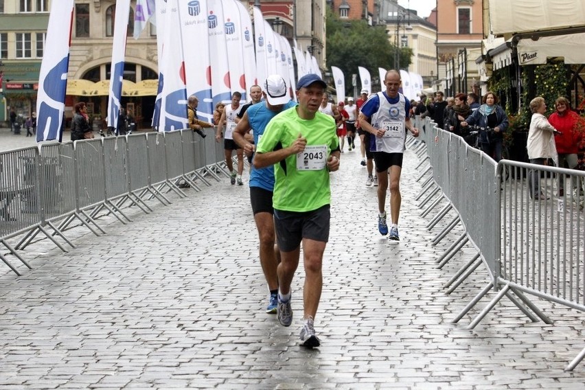 Maraton Wrocław - ZDJĘCIA - zawodnicy z numerami 2001 - 2200