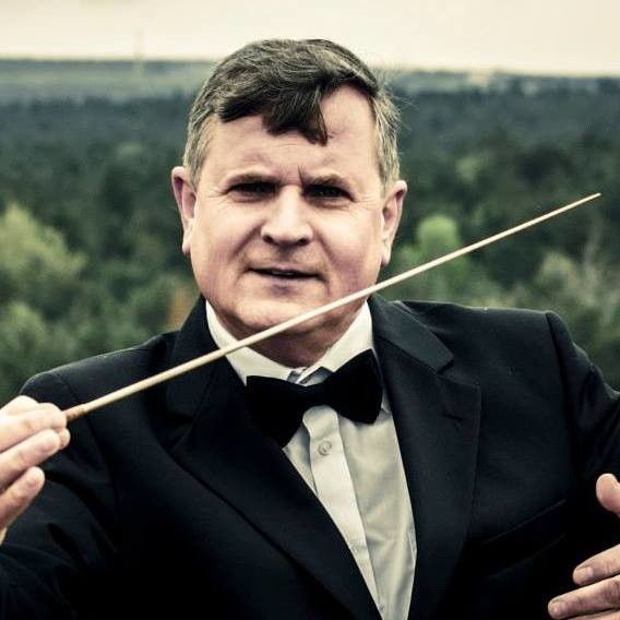 Mirosław Gęborek od 25 lat dyryguje Juniors Bandem Starachowice.