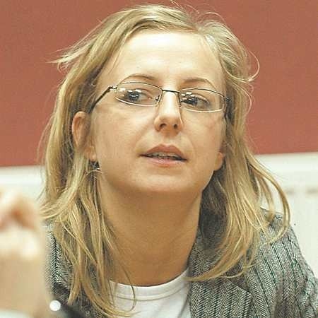 Agnieszka Opalińska: - Teoretycznie każdy ma szansę być w elicie. Jeżeli ma odpowiednie kwalifikacje, wiedzę, charakter i aktywność społeczną.