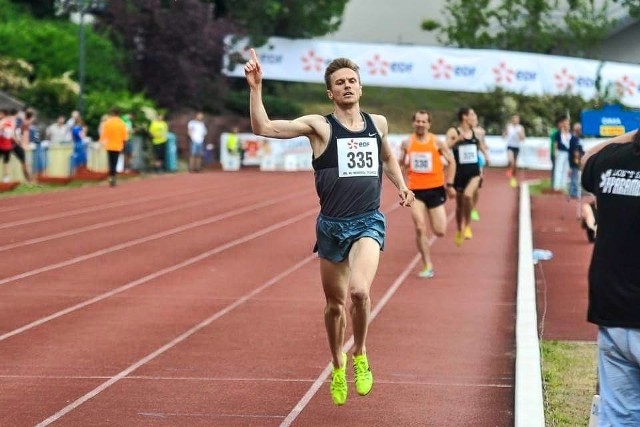 Brązowy medalista halowych ME w biegu na 1500 m, Bartosz Nowicki ze Szczecina, będzie głównym faworytem do zwycięstwa w poznańskiej imprezie