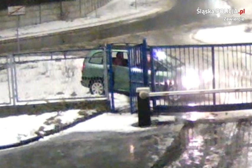 Kierowca uderzył w bramę jednej z firm przy Polskiej w...