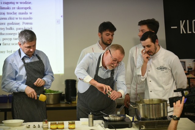 Toruński Festiwal Smaków to bogata oferta producentów tradycyjnej i ekologicznej żywności. W programie wydarzenia jest m.in. obiad prezydencko-rektorski, konkurs gastronomiczny dla restauracji „O Chochlę Prezydenta Miasta Torunia” oraz pokazy kulinarne i degustacje, m.in. pokaz wypiekania pierników. (UMT)