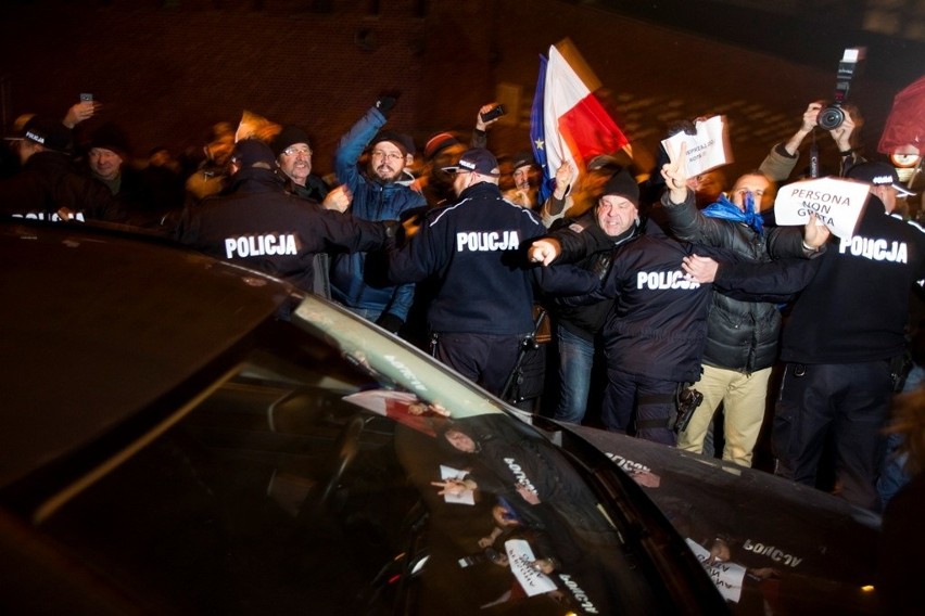 Protestujący blokowali wjazd na Wawel.