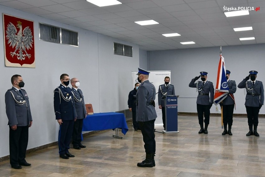 Ślubowanie policjantów w Katowicach. Zobacz zdjęcia >>>