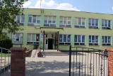 W szkole w Domaszowicach gimnazjalista dźgnął nożem nauczycielkę
