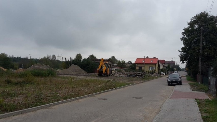 Na działce Arkadiusza Sabata nielegalnie pracował ciężki...