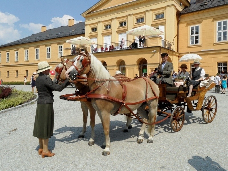 Przepiękne konie, piękne stroje i sportowa rywalizacja, a...