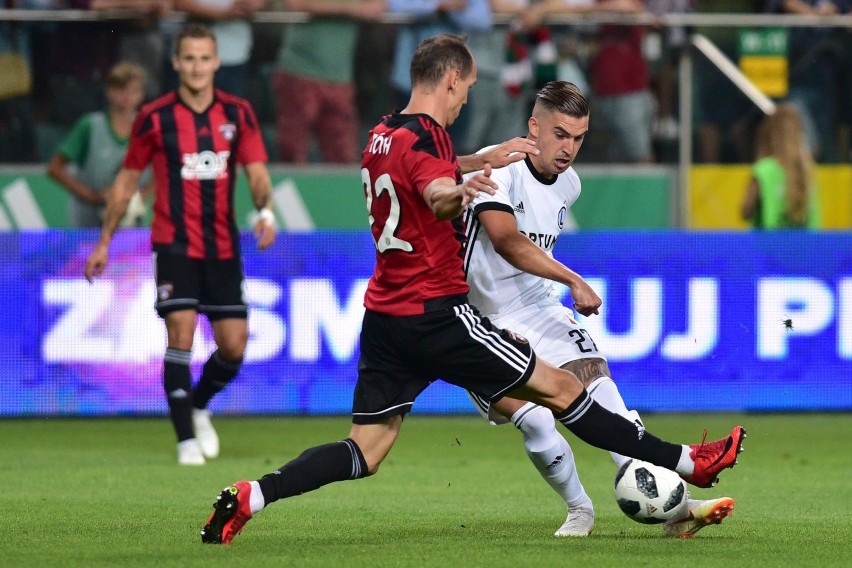 Legia na własnym stadionie przegrała z mistrzem Słowacji