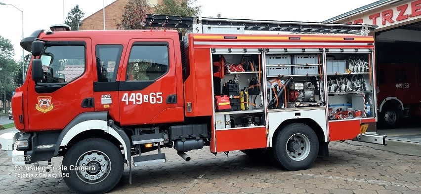 Straż pożarna z Trzebiatowa doczekała się nowego samochodu strażackiego. Stary spłonął podczas powrotu z akcji