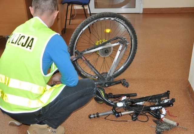 32-latek rozebrał rower na części, by nikt go nie rozpoznał. Chciał również przemalować jednoślad.