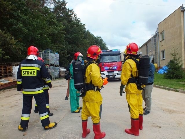 W Starachowicach służby ratunkowe ćwiczyły, jak zażegnać kryzys