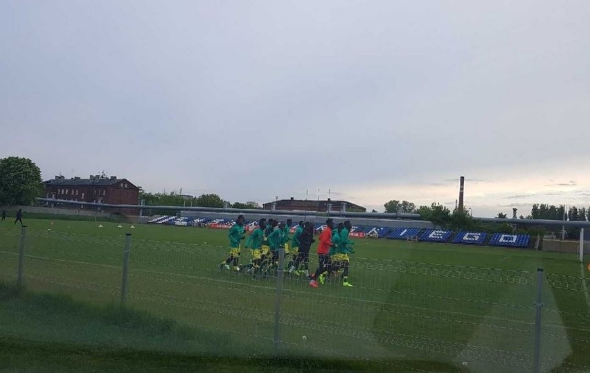 Mistrzostwa świata U-20. Reprezentanci Senegalu ćwiczyli  na stadionie łódzkiej Szkoły Mistrzostwa Sportowego 