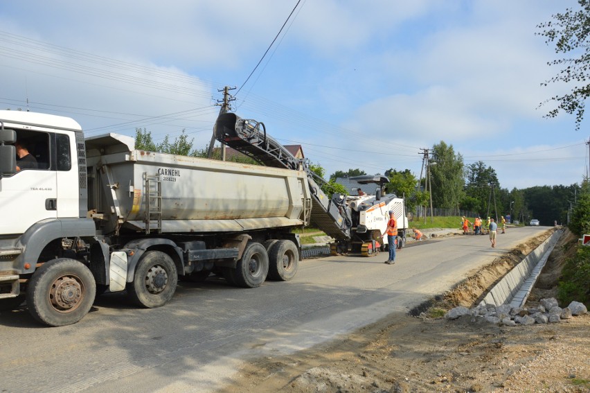 Powiat brzeski. Uwaga kierowcy! Na dziesięć dni zamkną drogę Wola Dębińska-Bielcza