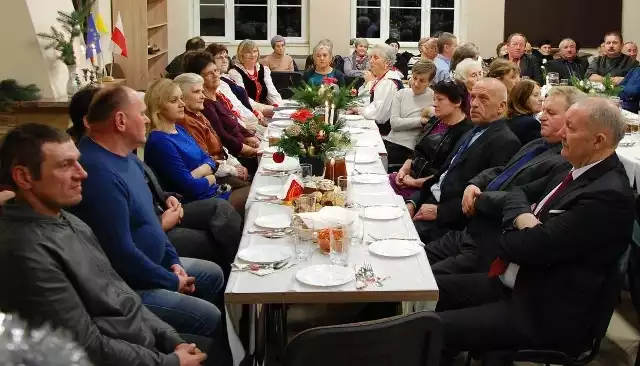 Klub Senior+ został uroczyście otwarty w Zbeltowicach, w gminie Bejsce.