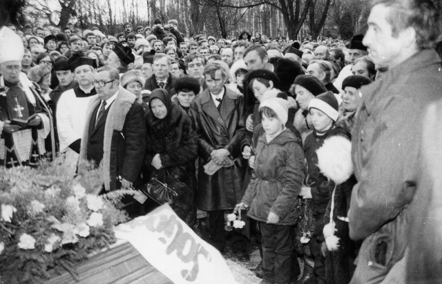 Pogrzeb Piotra Bartoszcze przerodził się w wielką manifestację.
