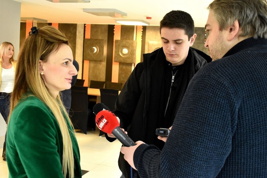 Konferencja prasowa w Hotelu Ameliówka w Mąchocicach Kapitulnych. Rozmawiano o pomocy dla uchodźców z Ukrainy