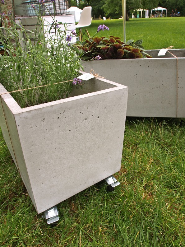 Pojemniki z betonu są odporne na warunki atmosferyczne