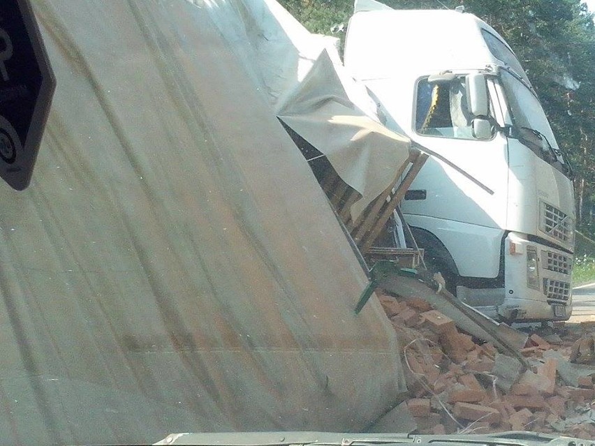 Do zdarzenia doszło około godz. 10.00 mniej więcej w połowie...