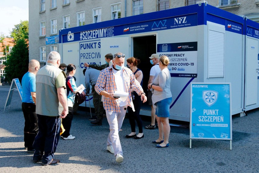 „Ostatnia Prosta” przy Jasnych Błoniach. Podsumowanie weekendowej akcji szczepień w Szczecinie