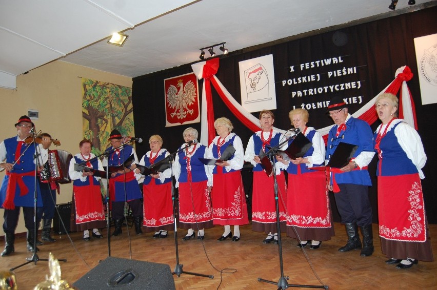 Zespół „Łochowianie” z Łochowa zaśpiewał na festiwalu w...