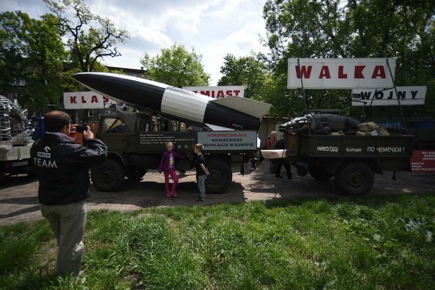 Pojazdy militarne przejechały przez Sosnowiec