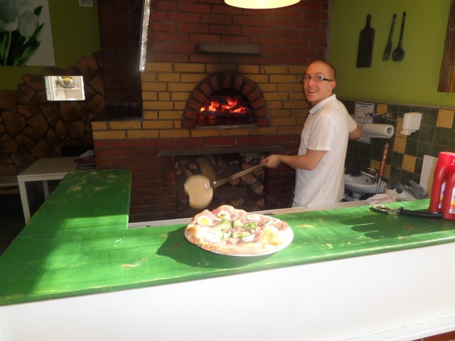PAPA Pizza Zielona Góra. SMS na nr 72466 (2,46 zł z VAT) o treści przyjazne.4
